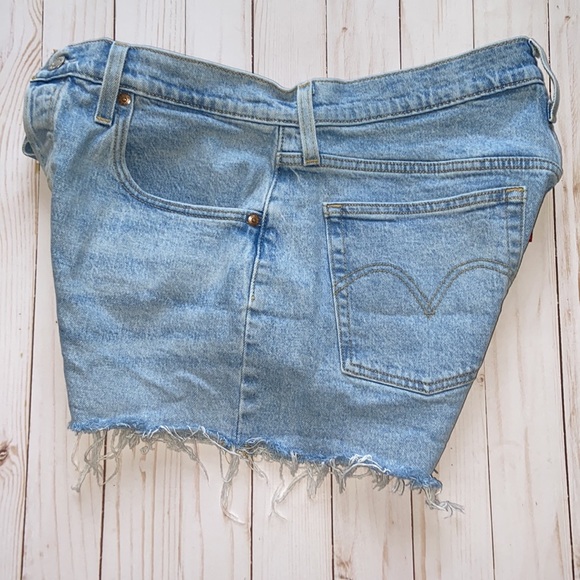 Levi’s 501 Cutoff Denim Shorts - Picture 8 of 13